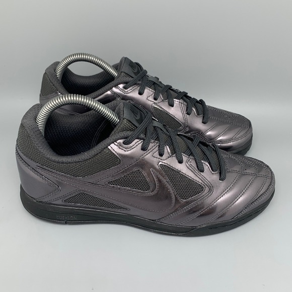 Nike Gato LV8 Metallic Black Indoor Soccer Shoes IB3566-002 Men\'s 7 Women\'s 8.5 main image 3